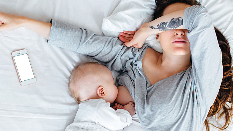 Nový trend? Ženy na sociálních sítích bojují za kojení na veřejnosti, sdílejí proto fotografie z kojení Náhledový obrázek