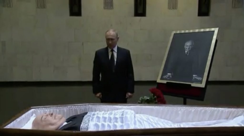 V Moskvě se na pohřbu loučí s bývalým prezidentem Gorbačovem. Putin udělal nečekaný krok Náhledový obrázek