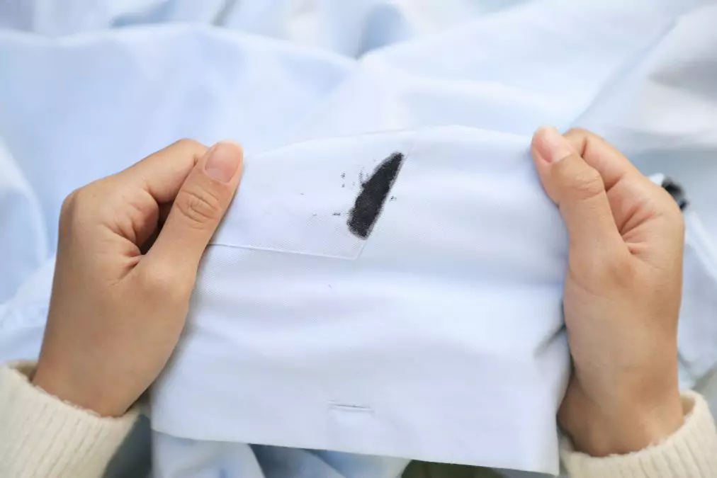 jak odstranit inkoustové skvrny