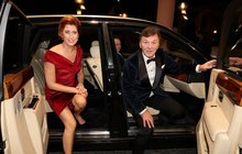 Trávníček a jeho 75. narozeniny: Nečekané dary na luxusní oslavě Trávníček a jeho 75. narozeniny: Nečekané dary na luxusní oslavě