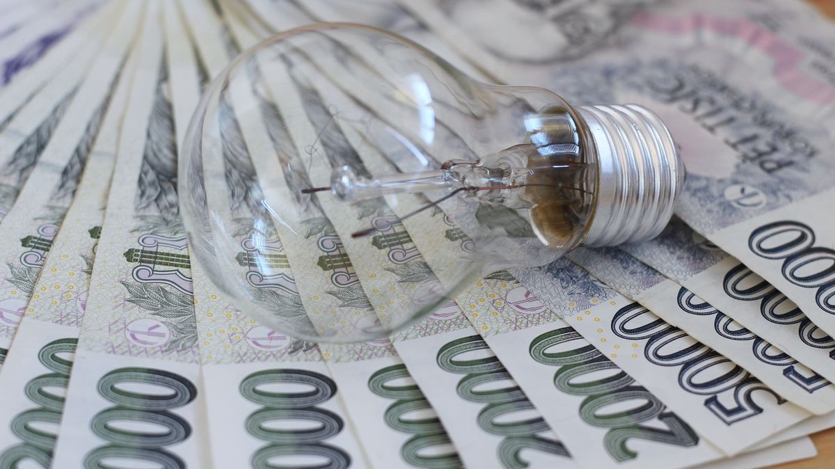 Energie před zimou rychle zdražují: co teď dělat, než podepíšete nový ceník! Tohle si rozhodně zkontrolujte, než bude pozdě! Náhledový obrázek